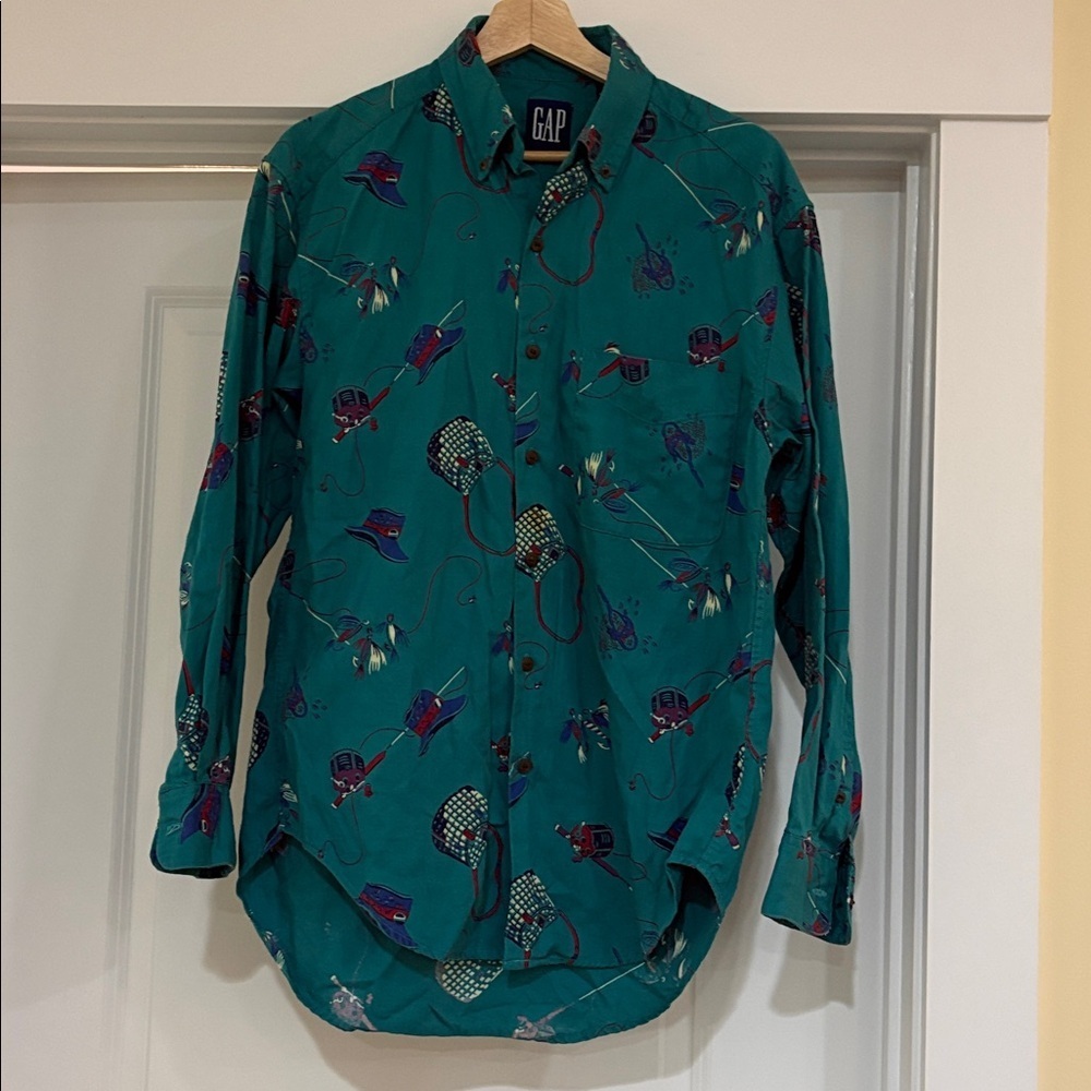 Vintage Gap Button Down shirt. Fishing themed. Green / teal color. Small